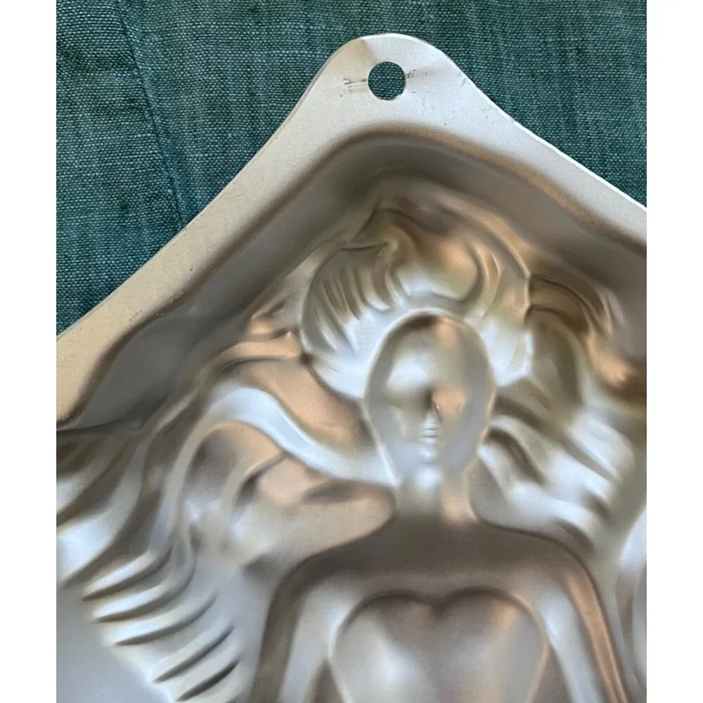 VTG ‘92 Wilton Cake Pan Barbie Full Size Aluminum Mattel 2105 2551 Mold Angel